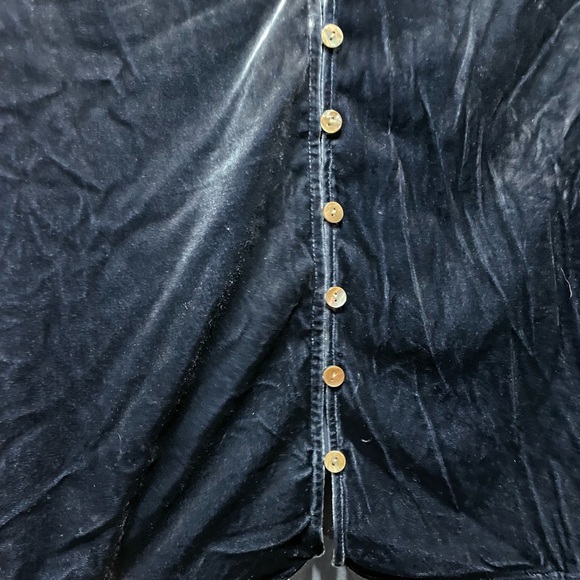 ✨Faherty rowan stretch silk velvet button down✨ - Picture 3 of 7